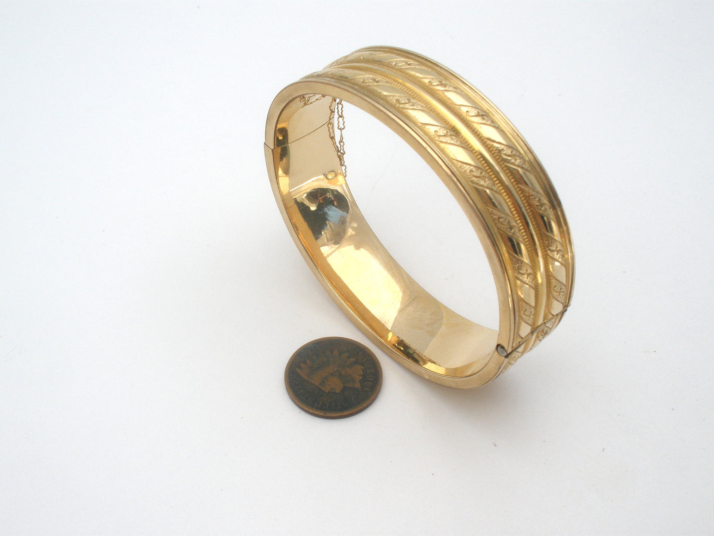 Vintage 10K Gold Filled Bangle Bracelet