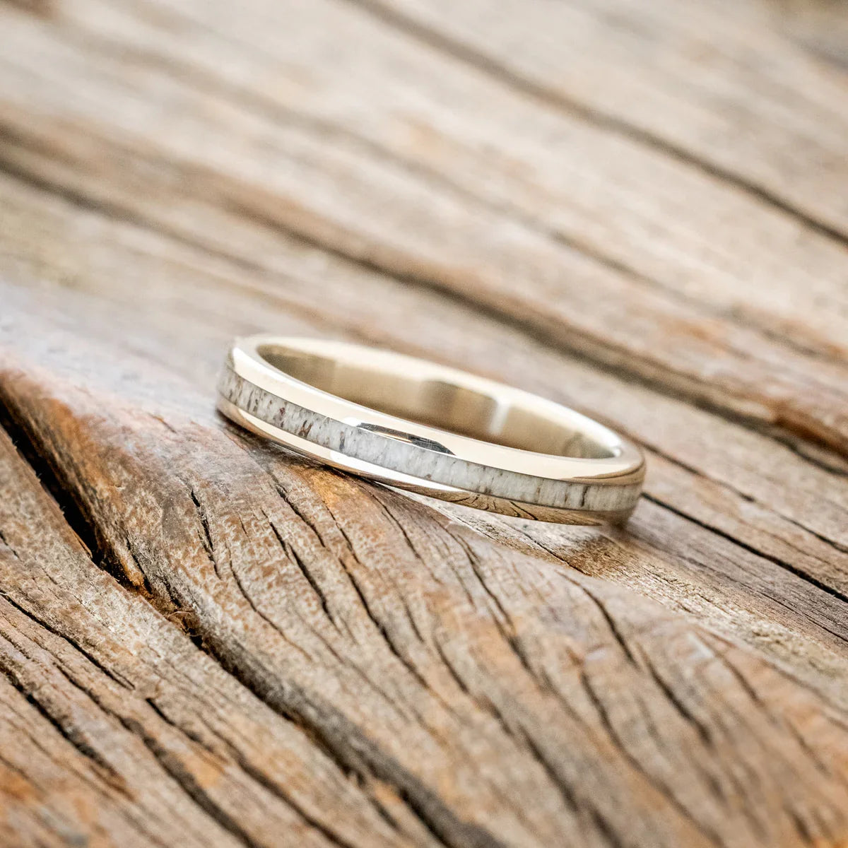 "Eterna" - Antler Stacking Band - 14K White Gold (4mm) - Size 5 3/4