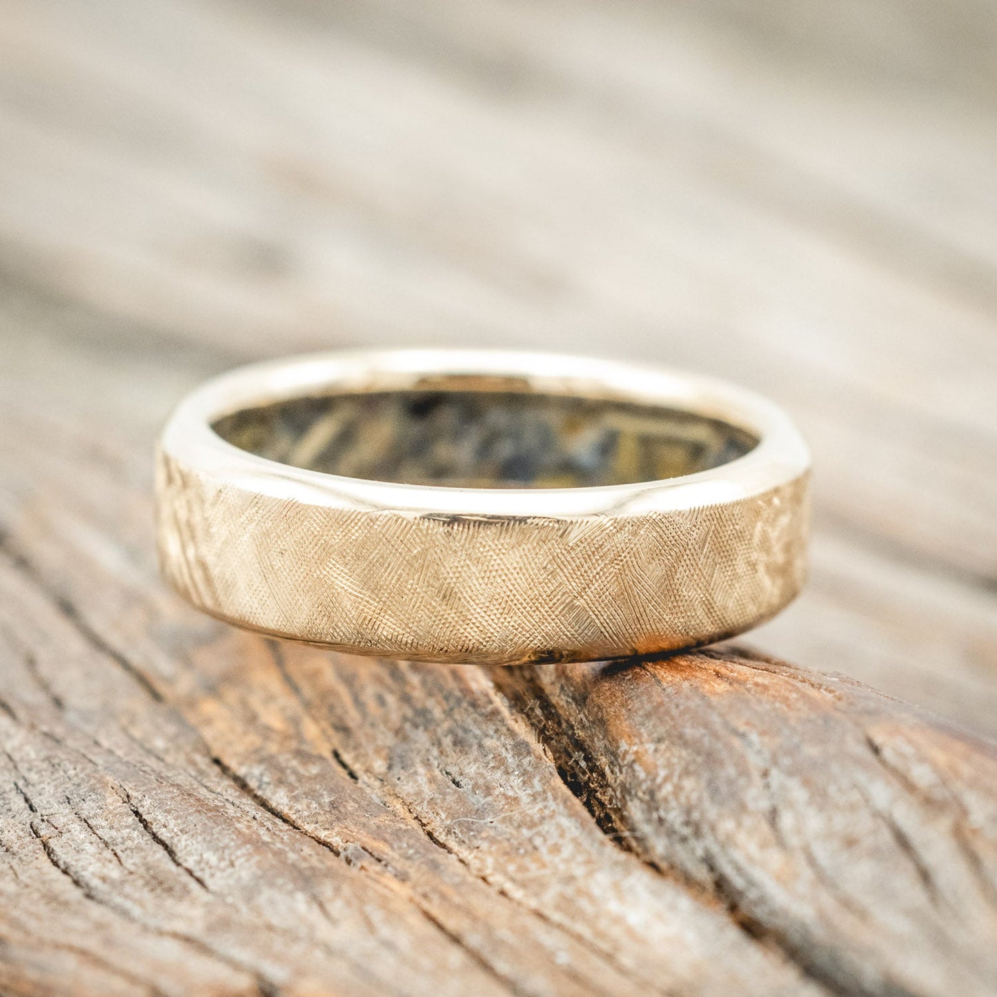 "Hyperion" - Bluebell Lined Ring With A Florentine Finish - 14K Yellow Gold (6mm) - Size 8 3/4