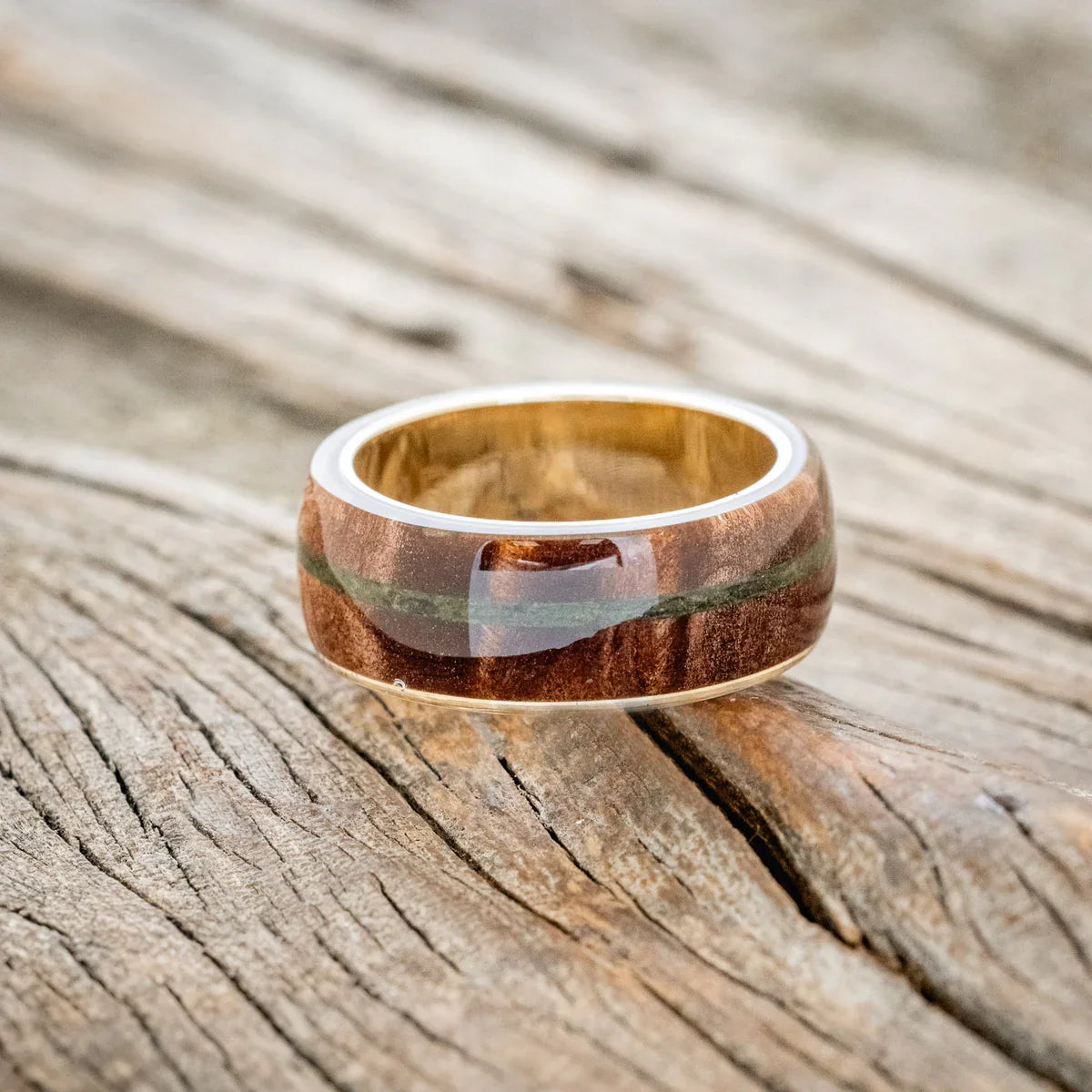 "Remmy" - Redwood & Moss Wedding Ring - 14K Yellow Gold - Size 8 3/4