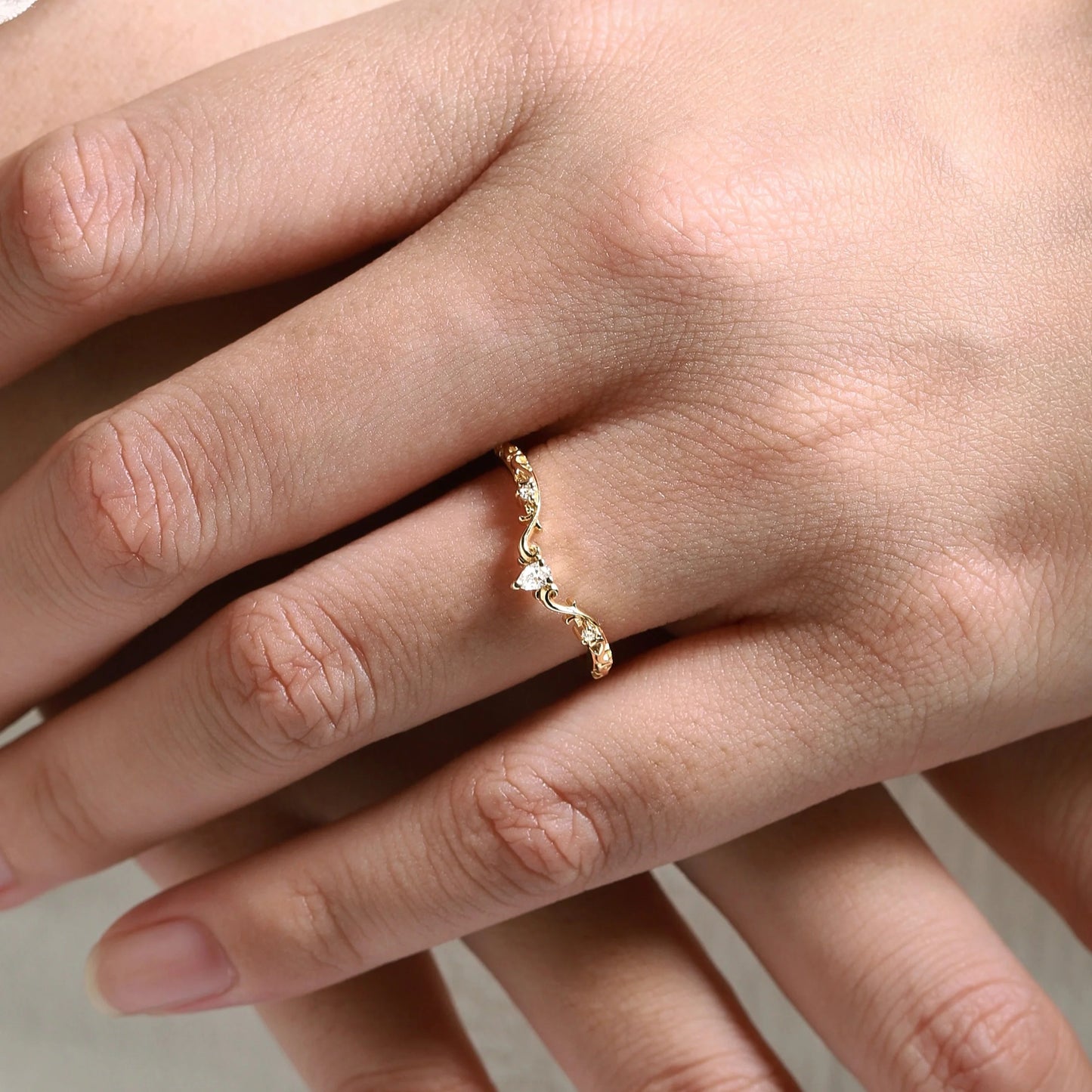 Vintage Milgrain Moissanite Stackable Wedding Band