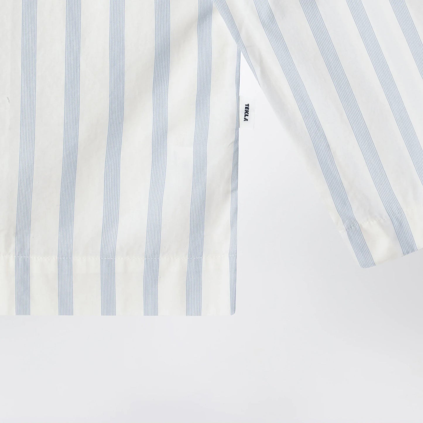 Tekla - White pajama shirt with light blue stripes