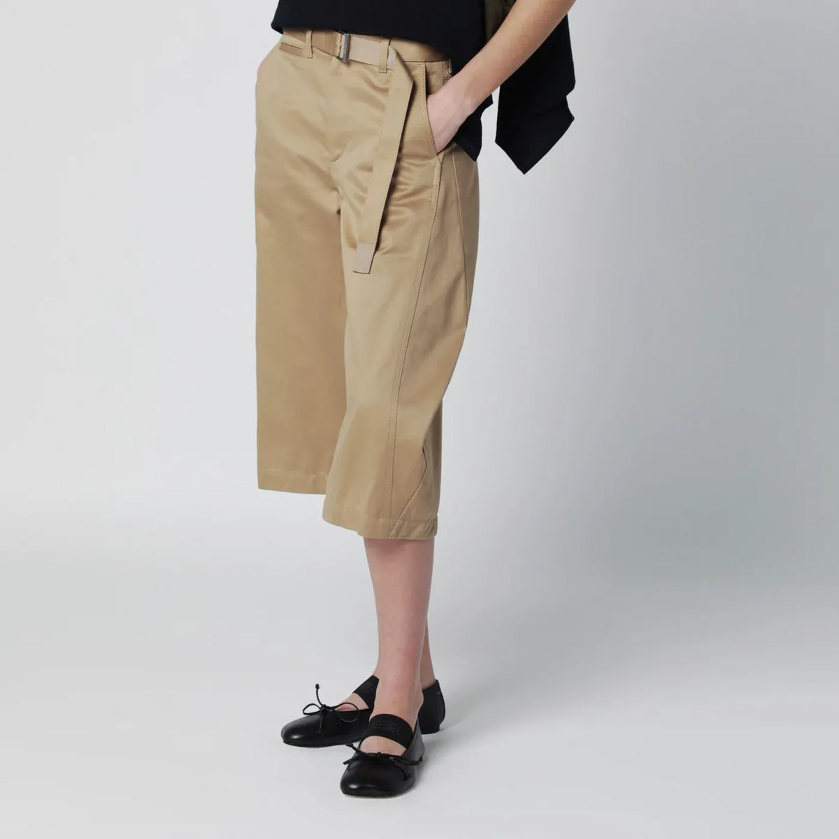 Sacai - Beige cotton chino bermuda shorts