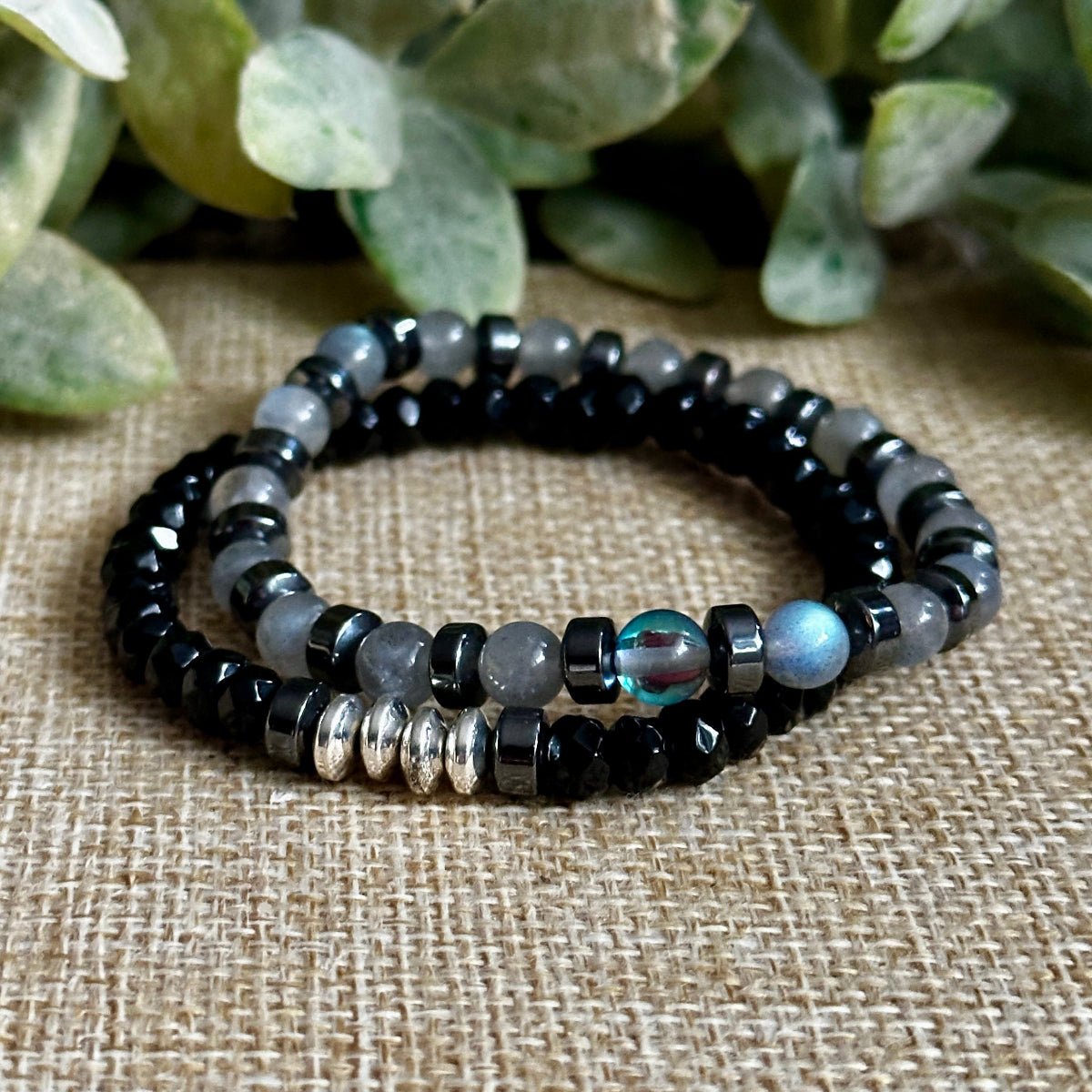 Circle of Shadows and Light Mini