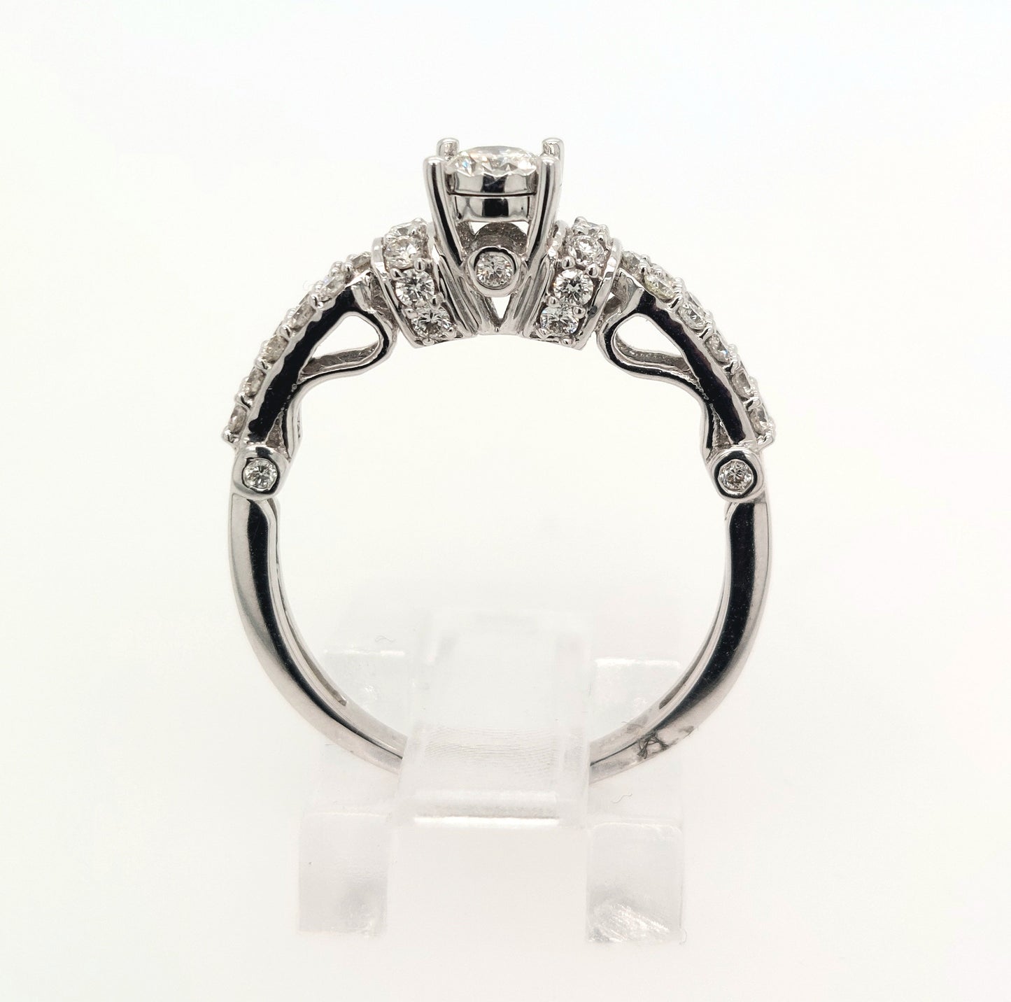 14K White Gold 0.60ctTW Round Diamond Engagement Ring H-I/SI2-I1 Size:7.50 Gram Weight:3.5g