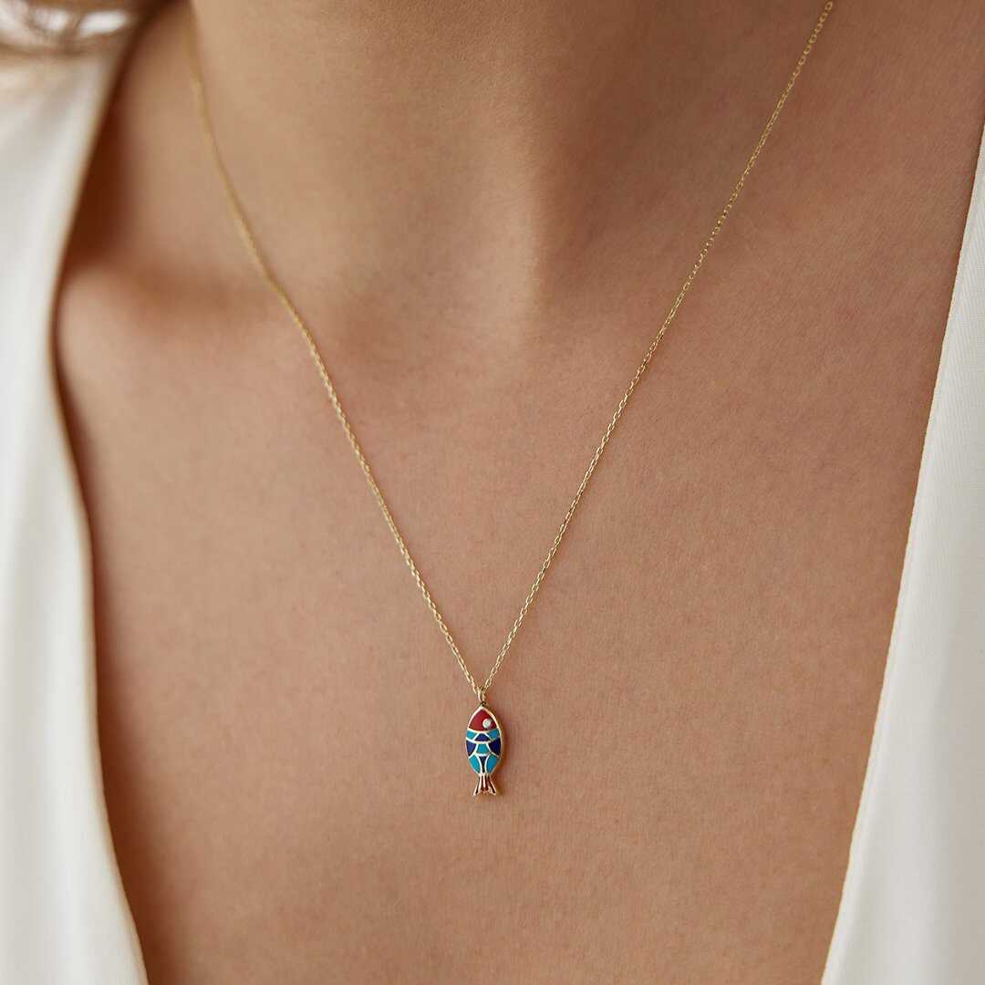14k Gold Fish Pendant Necklace