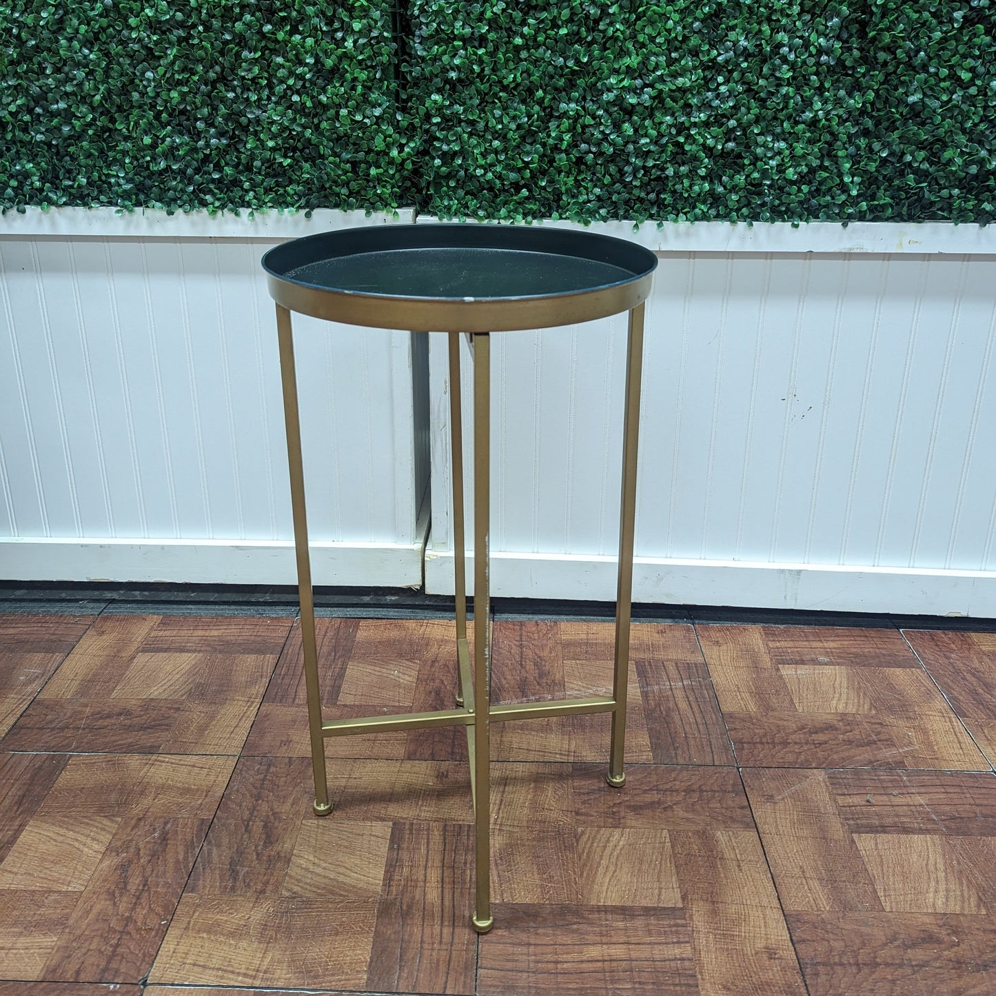 Gold Unity Table