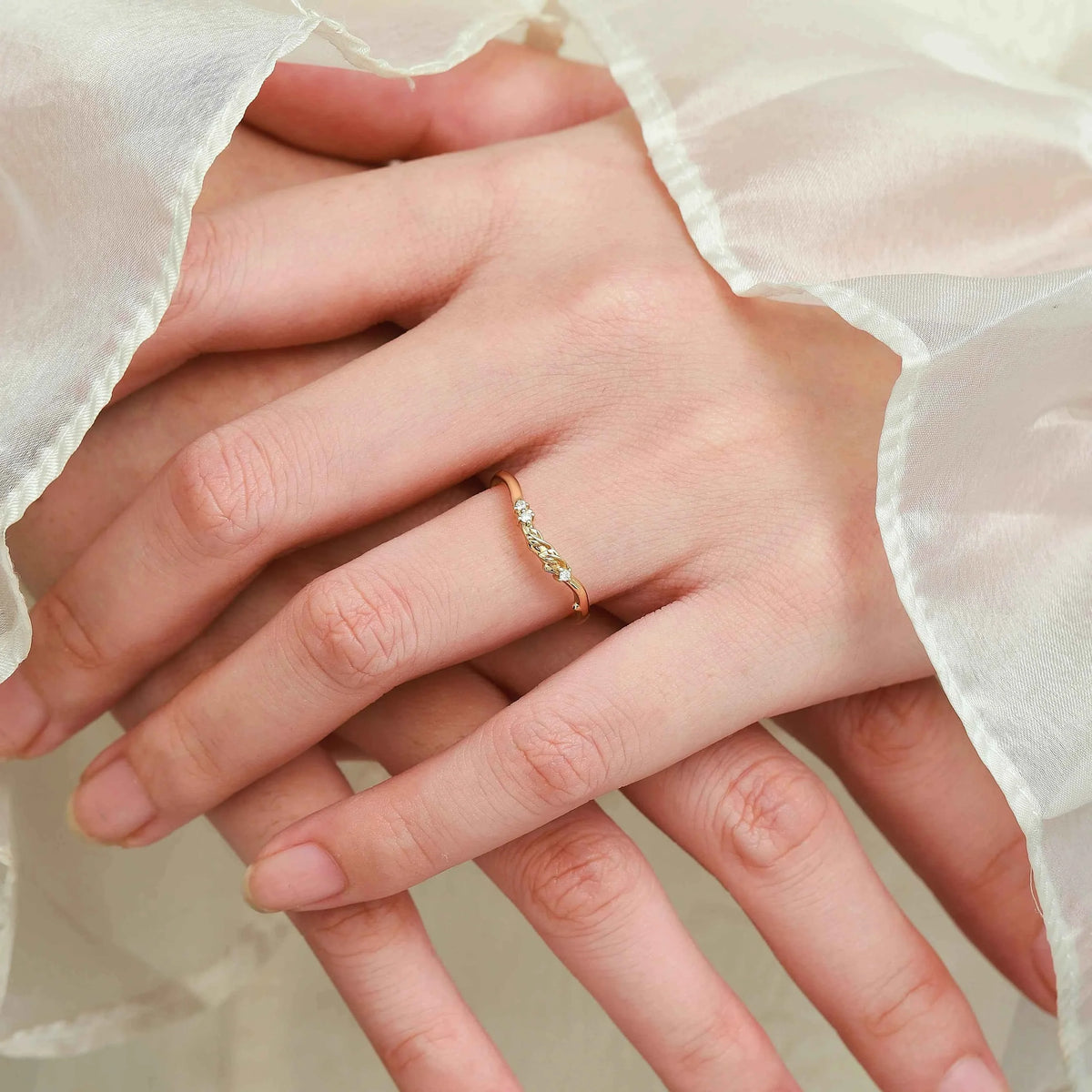 Nature-Inspired Leaf Moissanite Chevron Wedding Band