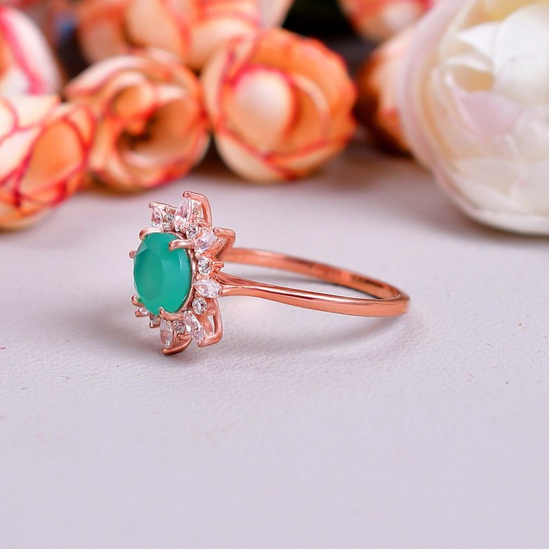 Green Onyx Snowflake Ring - A Timeless Anniversary Gift