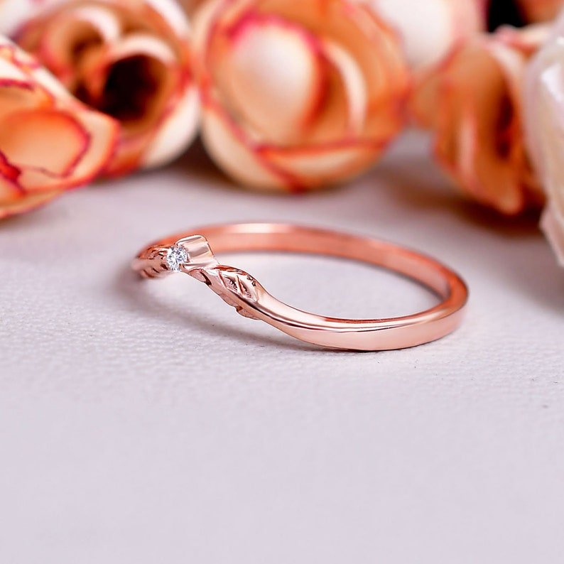 Vintage Art Crown Shaped Moissanite Leaf Band Ring