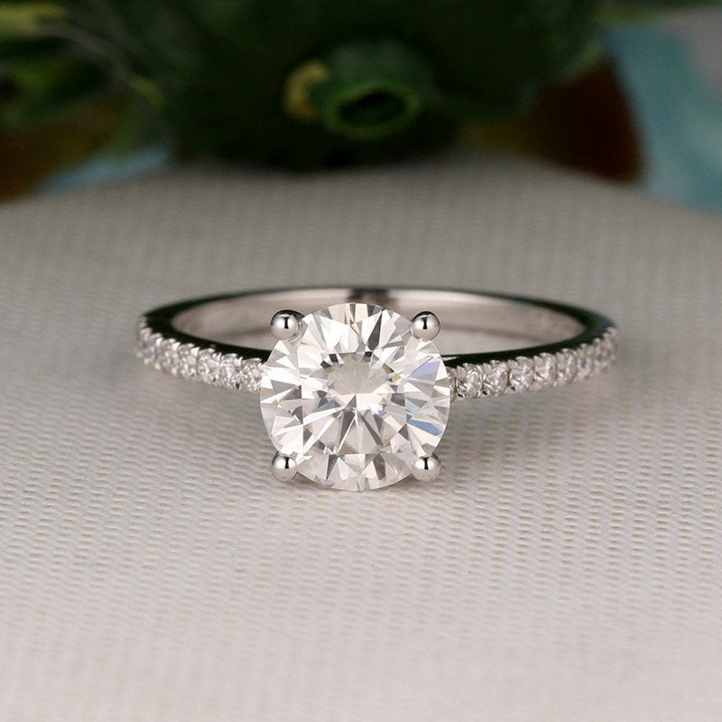 Moissanite Round Cut Solitaire Engagement Ring