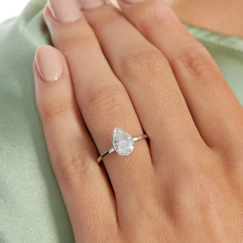 1.5ct Pear Cut Solitaire Moissanite Diamond Ring
