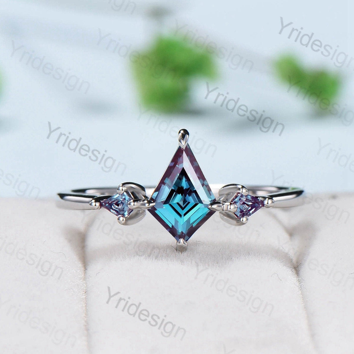 Dainty Black Gold Kite Cut Alexandrite Engagement Ring Minimalist Three Stone