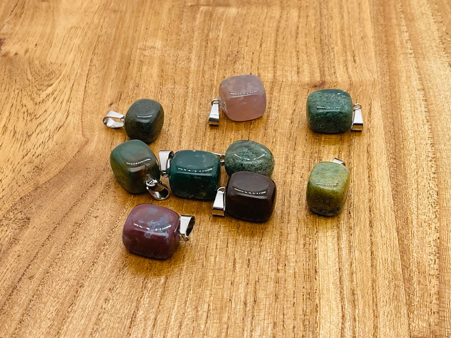 Moss Agate Tumbled Crystal Pendant - NC1036