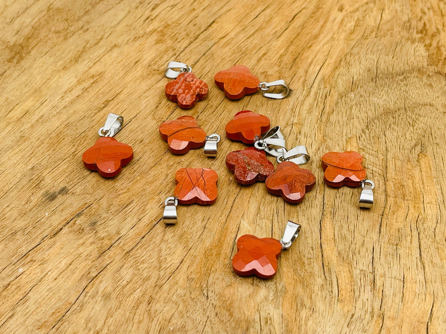 Red Jasper Four-Leaf Clover Crystal Pendant - DIY Jewelry Making Supplies - NC1324