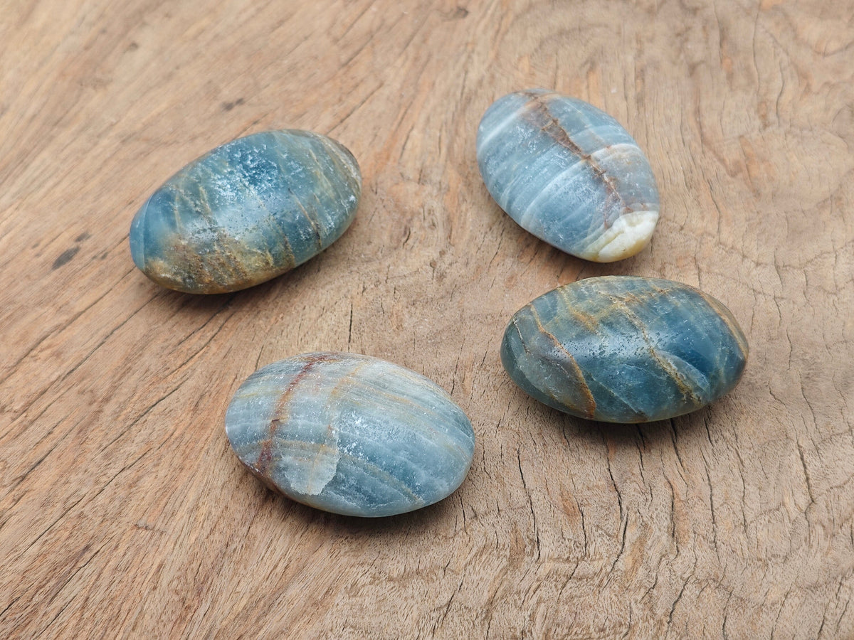 Blue Onyx Palm Gemstone - Spa Stone - PA1049