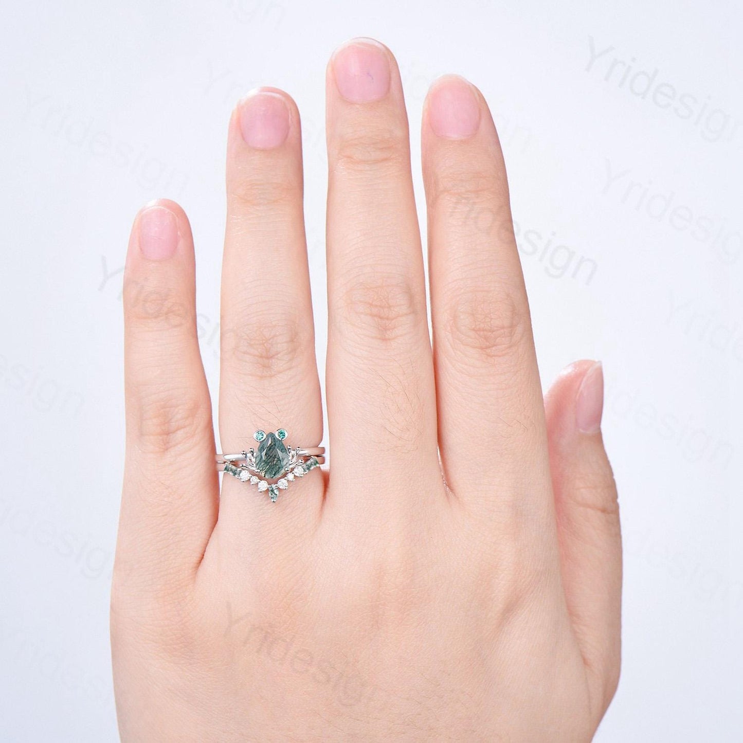 Unique moss agate engagement ring set, Frog animal inspired green agate wedding set, women pear shaped bridal set anniversary ring for girl