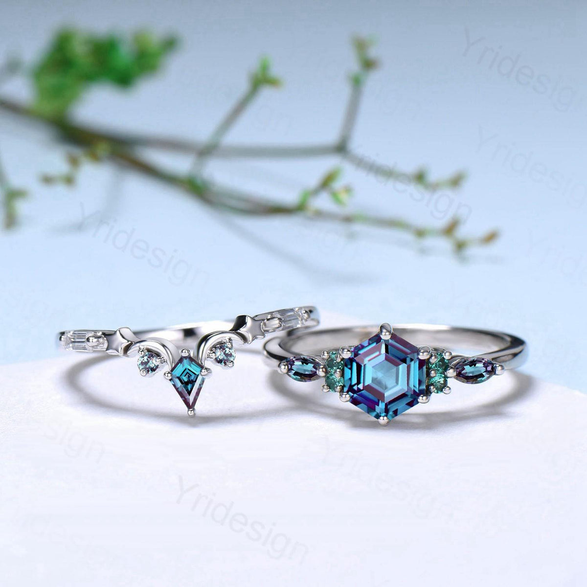Vintage Style Alexandrite Engagement Ring Set, Promise Ring June Birthstone Gift For Her, Cluster Emerald Bridal Set, Moon Star Kite Band