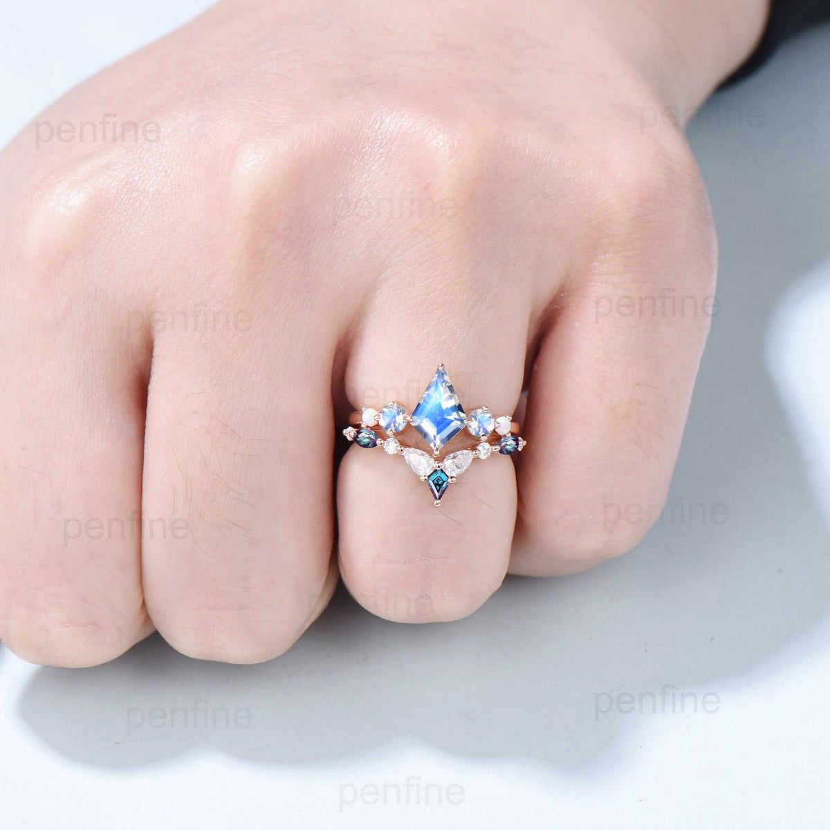 Vintage Kite Cut Moonstone Engagement Ring Unique Rainbow Blue Moonstone Opal Wedding Set Crown Art Deco Stacking Alexandrite Bridal Set hER