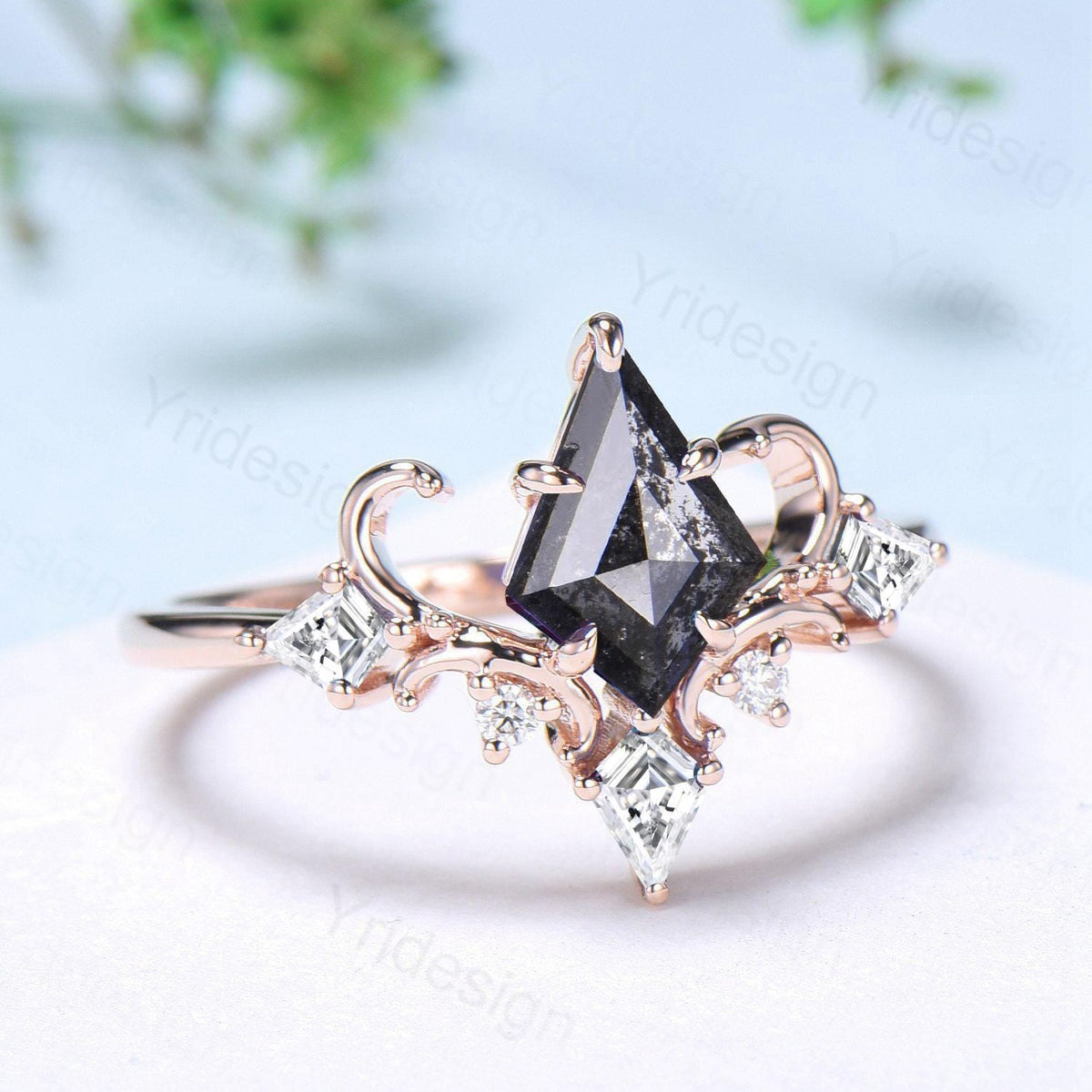 Unique Kite Cut Salt And Pepper Diamond Engagement Ring Art Deco Air Fly Anniversary Ring Alternative Rose Gold Wedding Ring For Women