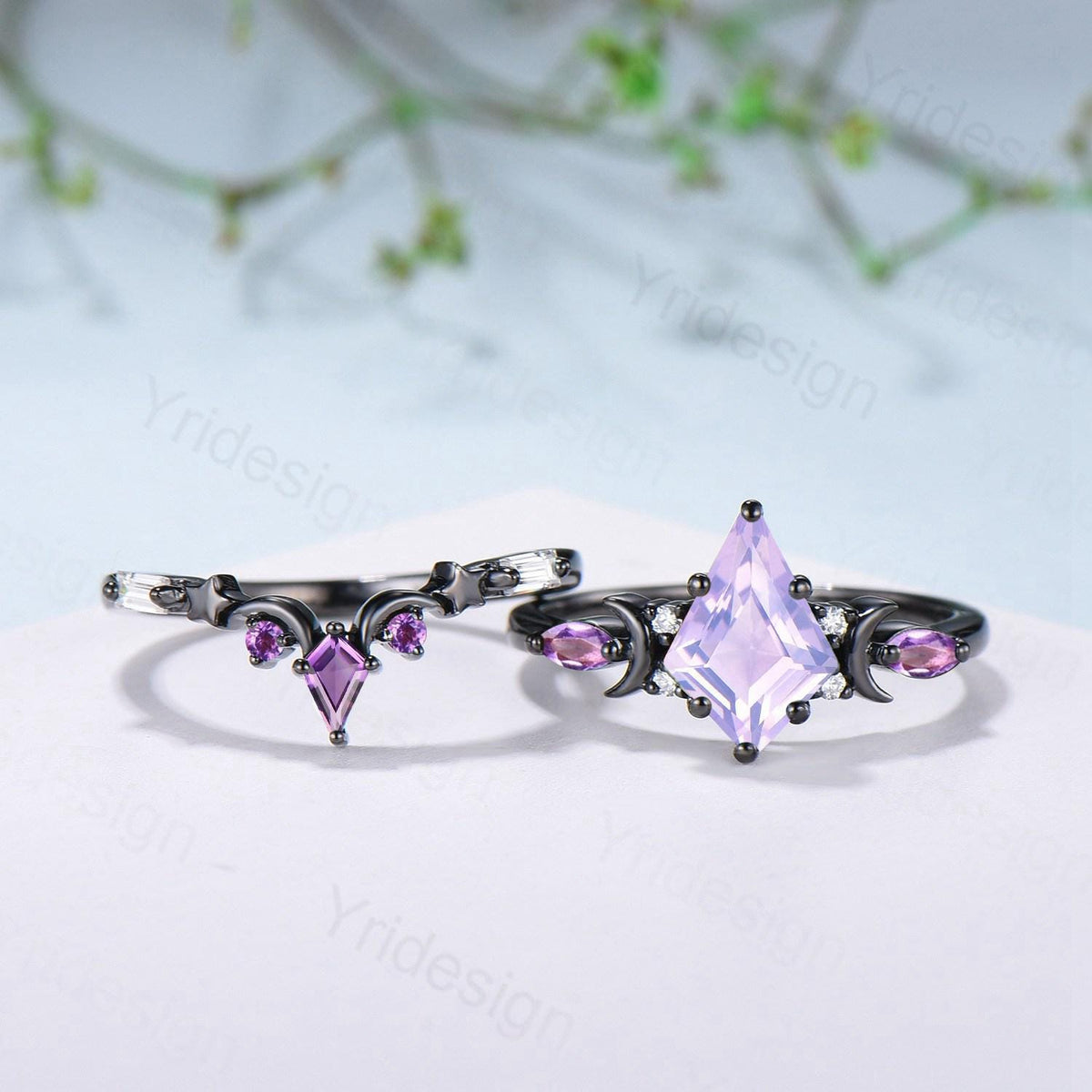 Unique Black gold kite cut lavender amethyst ring Unique crescent moon star purple engagement ring delicate amethyst 2pcs bridal wedding set