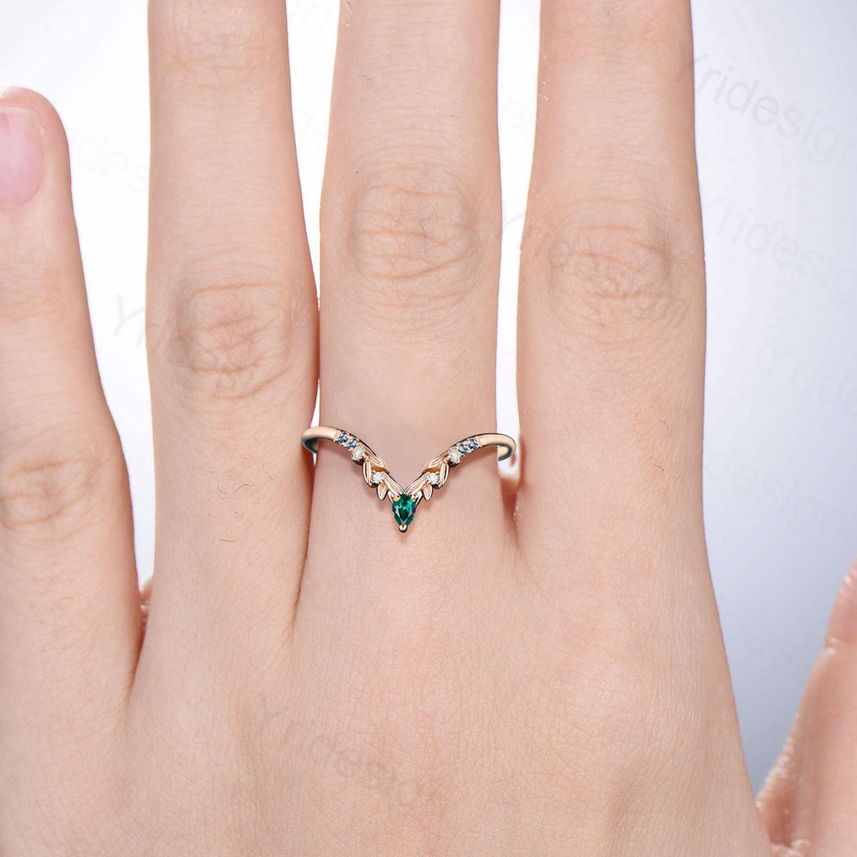Curved Alexandrite Wedding Band Nature Inspired Pear Shaped Emerald Stackable Ring Women Leaf Vine Matching Band Anniversary Promise Gift