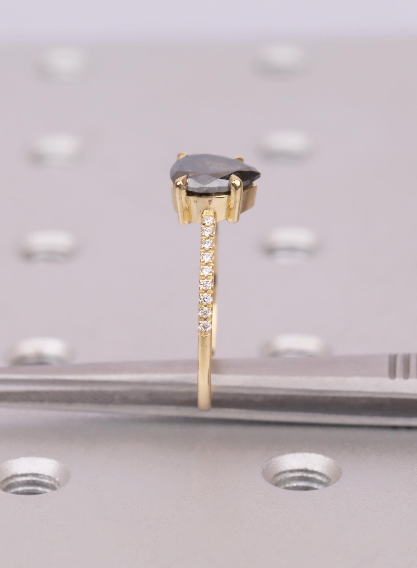 Salt and Pepper Diamond Engagement Ring, Unique Promise Ring for Her, 18k Gold Ring, Alternative Engagement Ring, Vintage Pear Diamond Ring