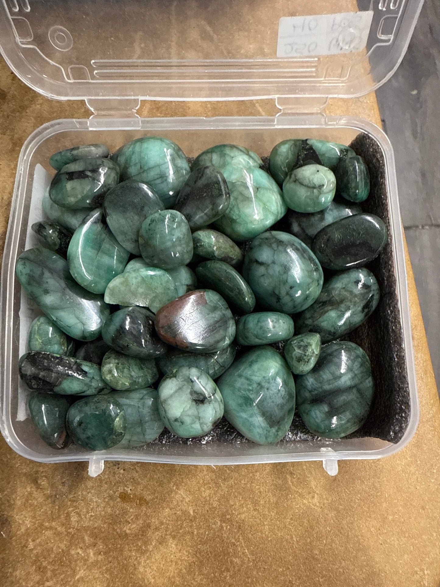 Emerald, Tumbled (AAA)