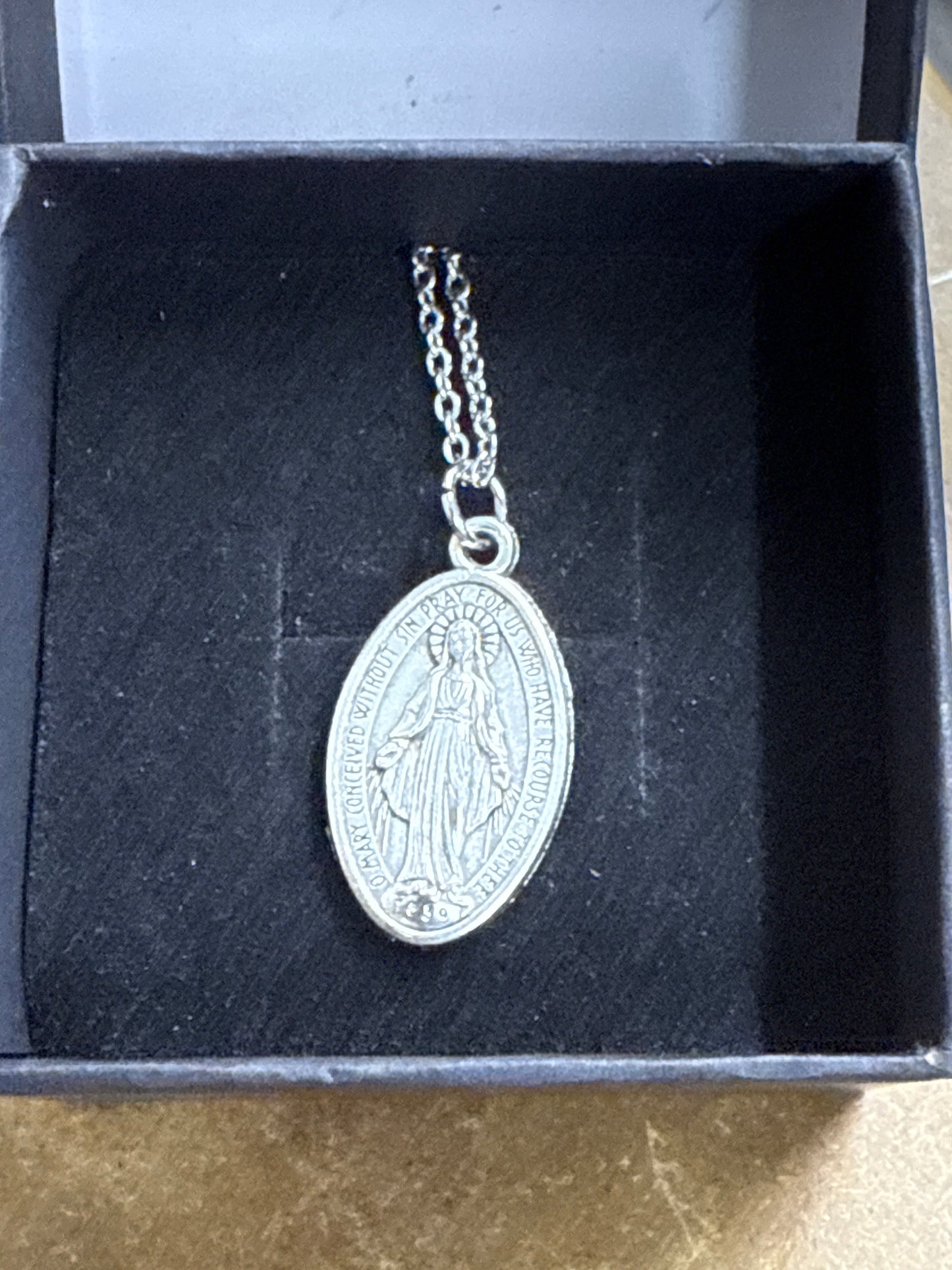Lady Virgin Mary Charm/Necklace