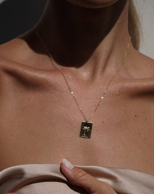 ISLAND LOVER NECKLACE