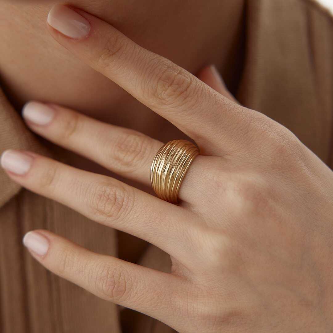 14k Gold Croissant Ring