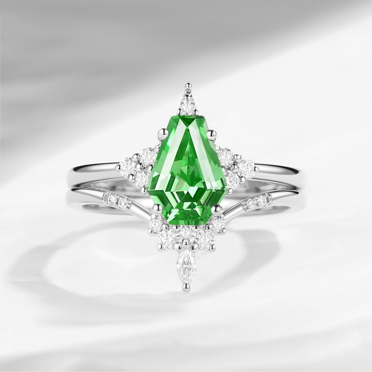 Unique Coffin Lab Tsavorite Engagement Star Ring Set 2pcs - Coffin Kite