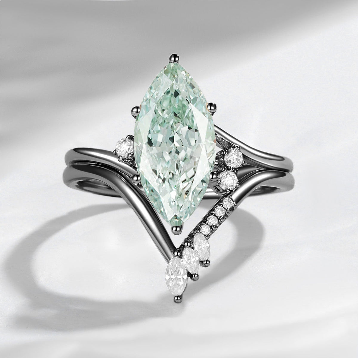 Classic Style Marquise Cut IGI Certificated Lab Grown Green Diamond Twist Engagement Ring Bridal Set