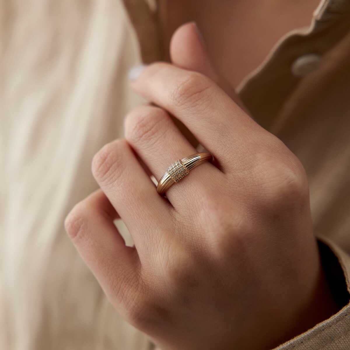 Croissant Ring in 14k Gold