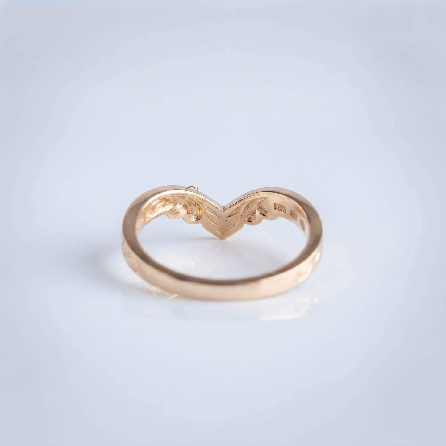 Wave Feather Contour Wedding Band in Solid Gold