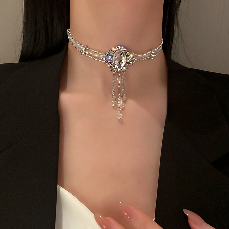 Diamond crystal clavicle Necklace
