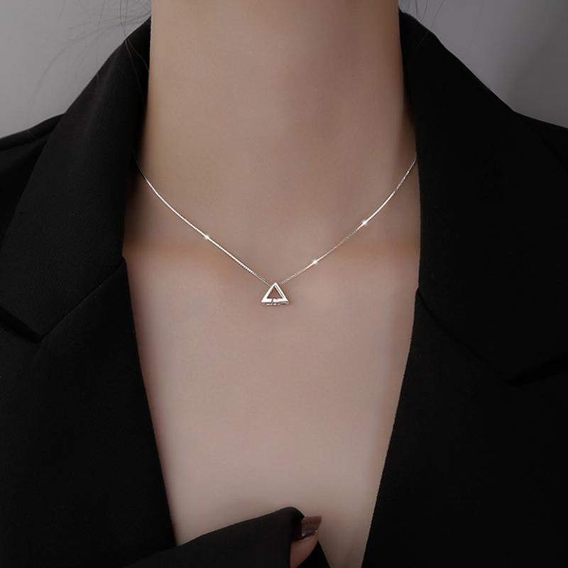 Simple triangle necklace