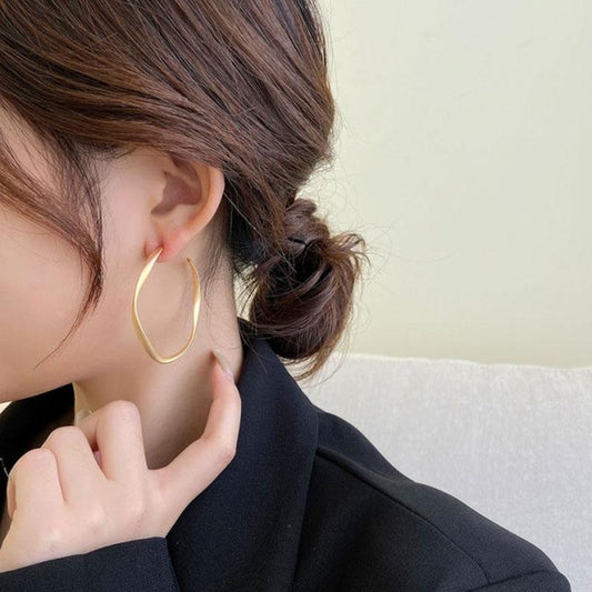 Simple Metal Circle Necklace