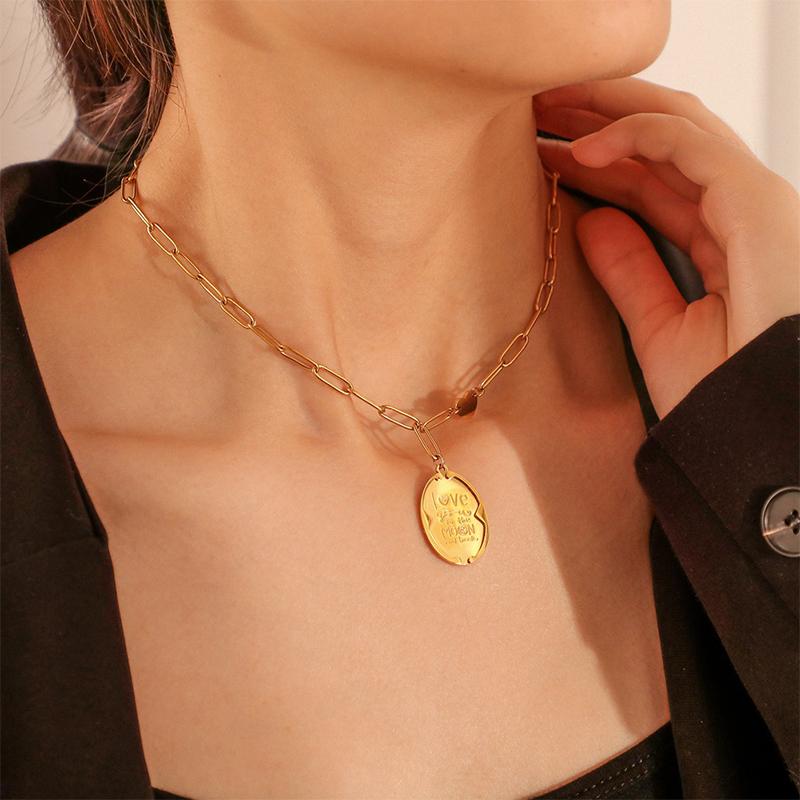 love round necklace