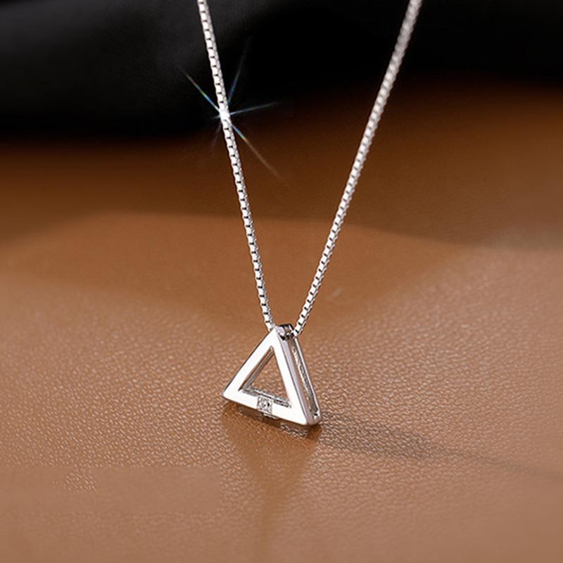 Simple triangle necklace
