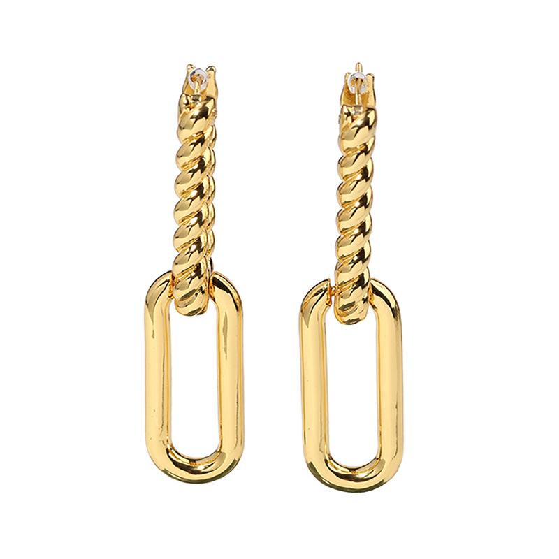 Twist U-shaped earrings