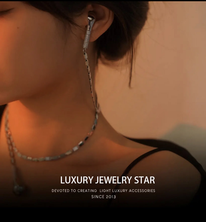 【New Arrival】Alloy Electroplated Hip Hop Netflix long neck sweater chain delicate like headphone style necklace