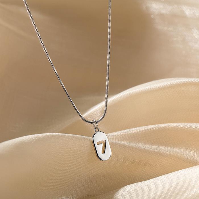 Lucky number 7 necklace
