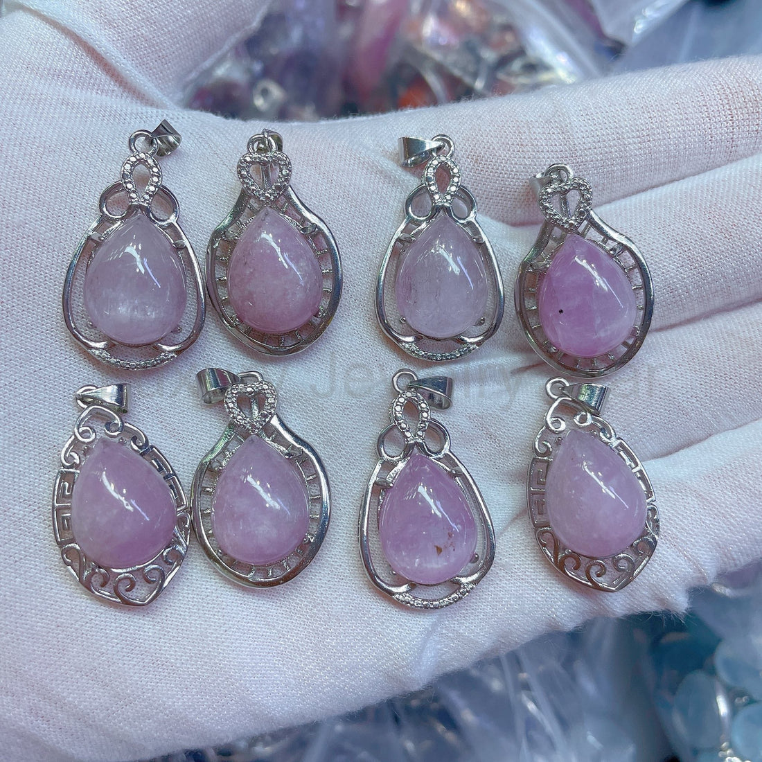 Kunzite necklace from Luxury Jewelry Star