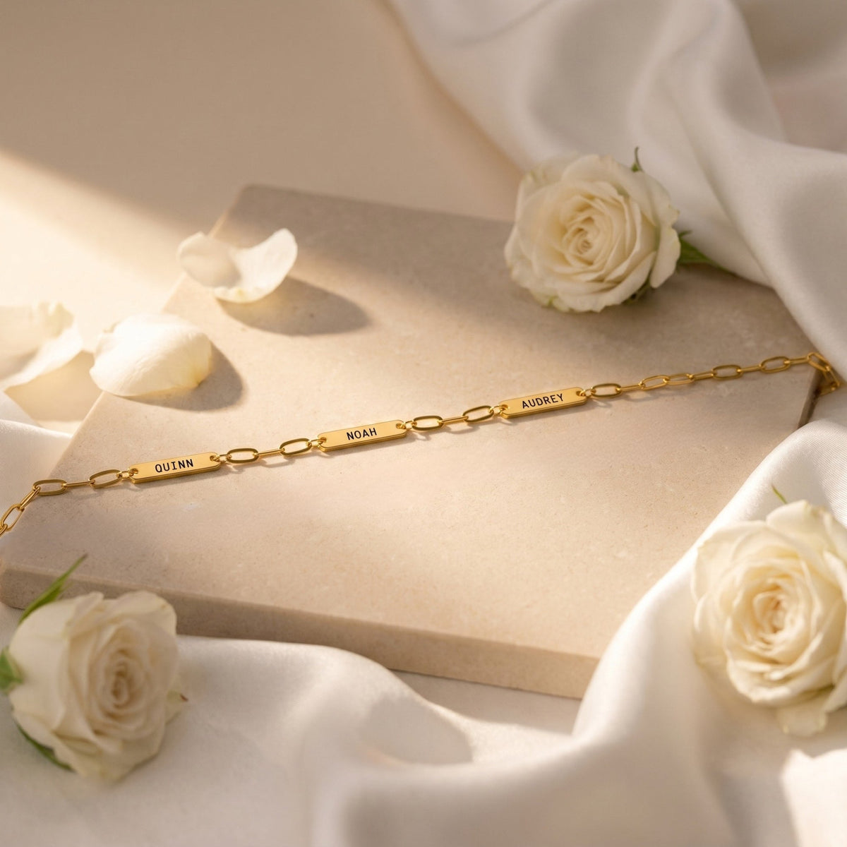 The Noelle Necklace