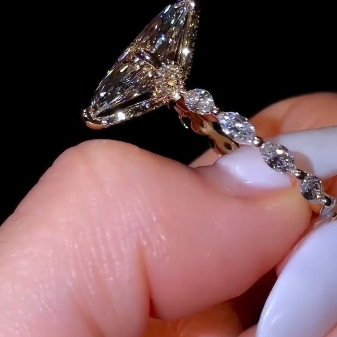 Exquisite 4.0ct Marquise Cut with Scalloped Petal Halo Engagement Ring