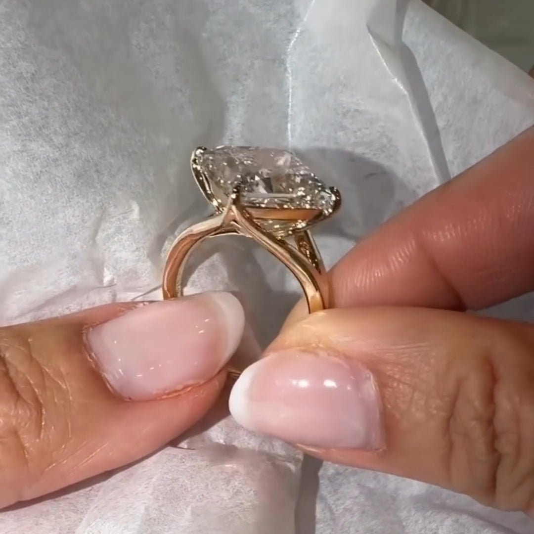 Statement 10.0ct Princess Cut Kite Set Solitaire Engagement Ring
