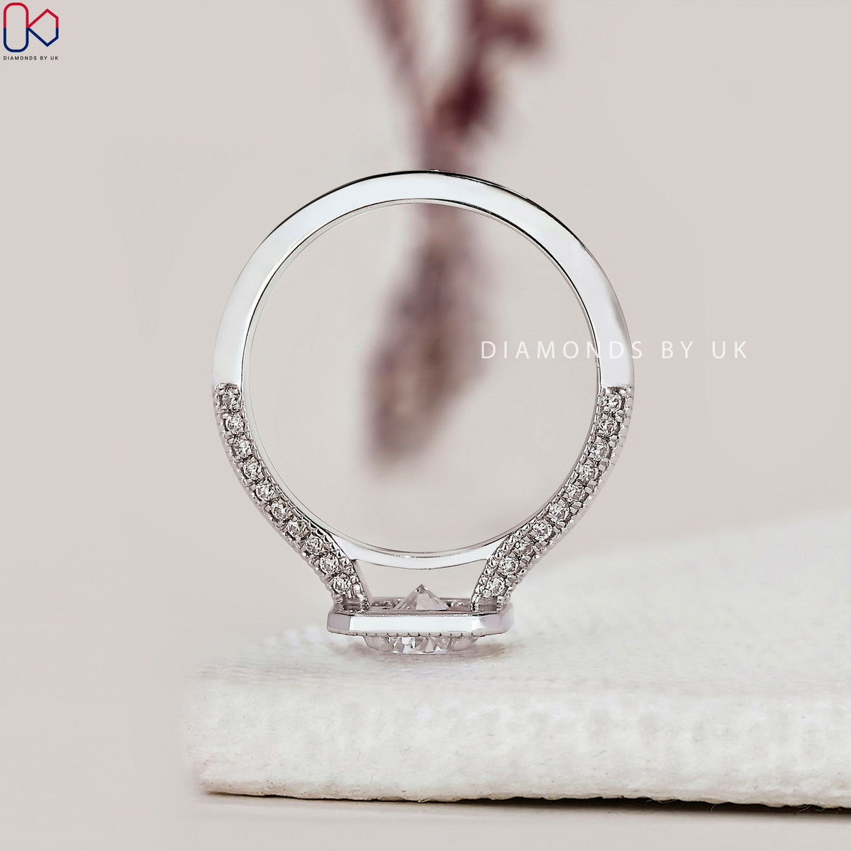 White Gold Round Halo Engagement Ring