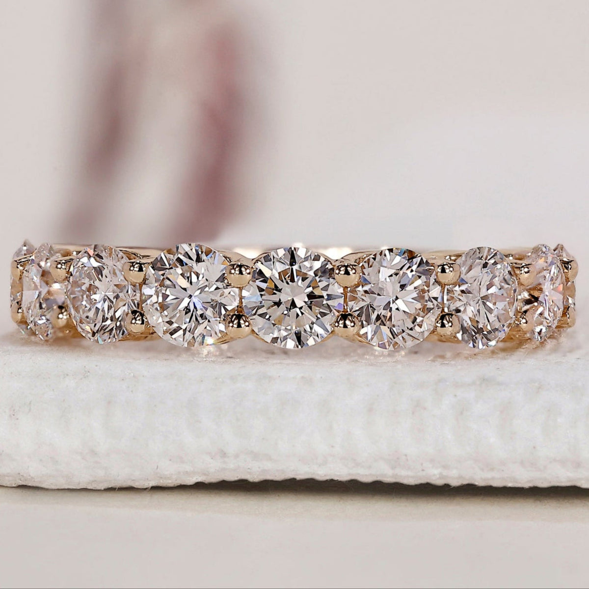 Half Eternity Band – Round Diamonds