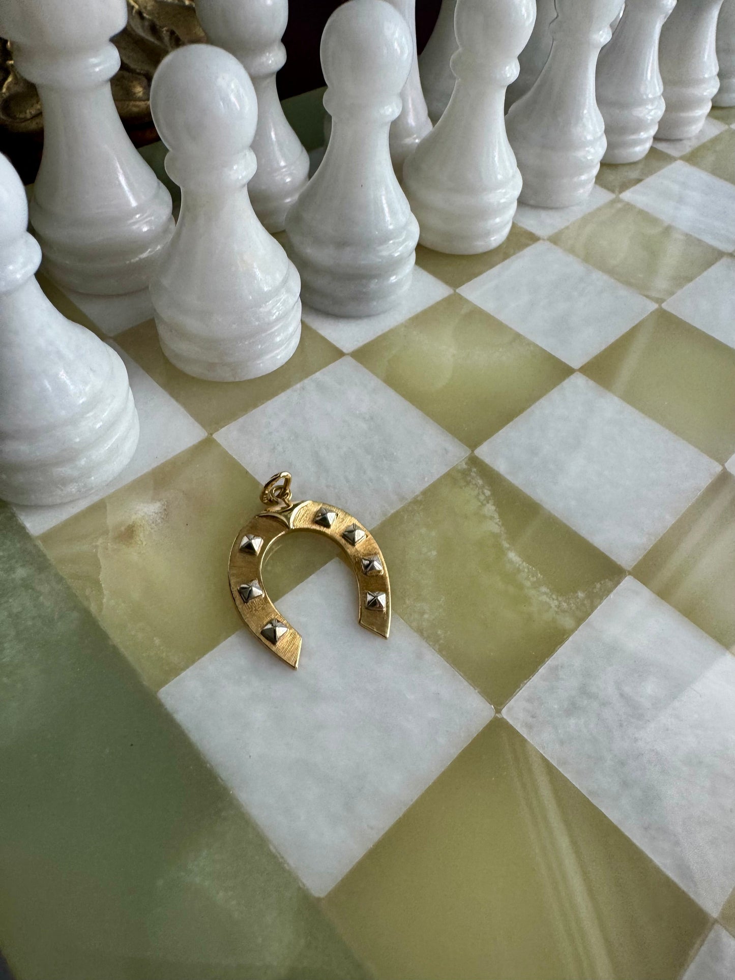 Vintage 18k Yellow Gold Spiked Horseshoe Pendant